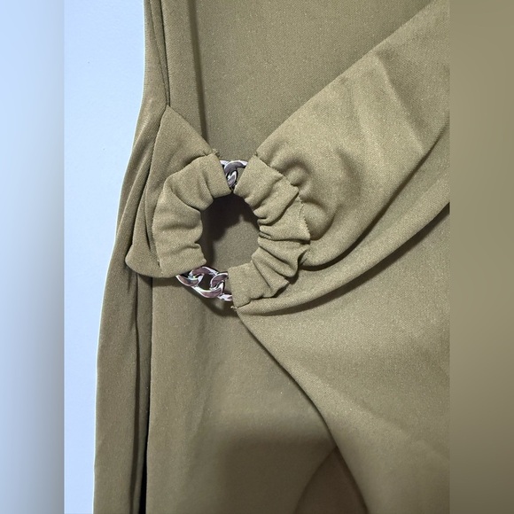 DUNDAS x Revolve Olive Chain Ring One-Shoulder Maxi Dress NWT Size S - Picture 4 of 9